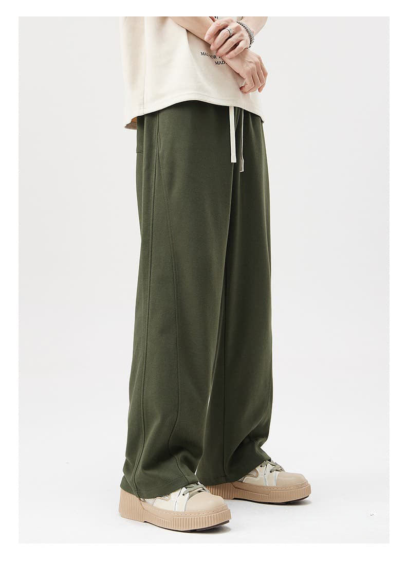 Panelled Twill Relaxed Straight-Leg Pants