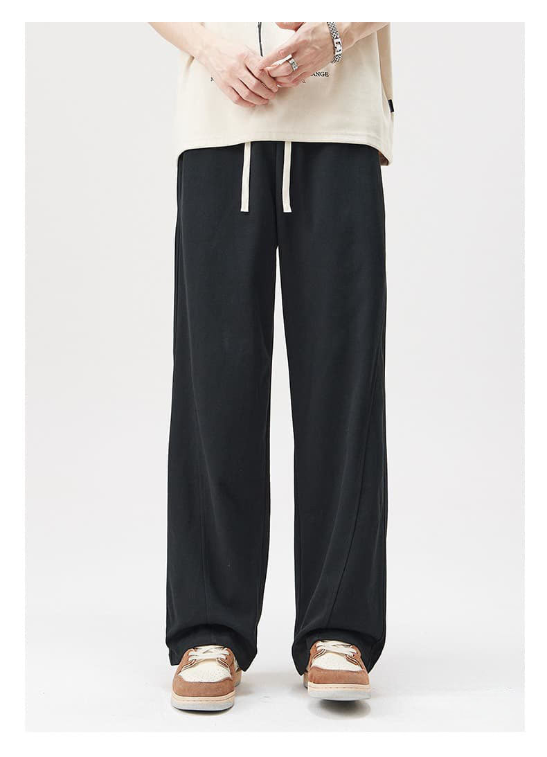 Panelled Twill Relaxed Straight-Leg Pants